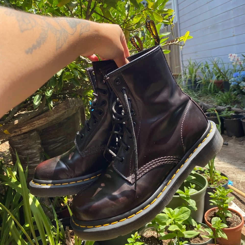 1460 cherry red Arcadia dr martens boot